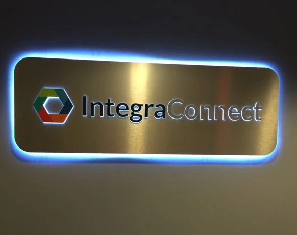 Metal Edgelit and Backlit Signs with Dimensional Lettering